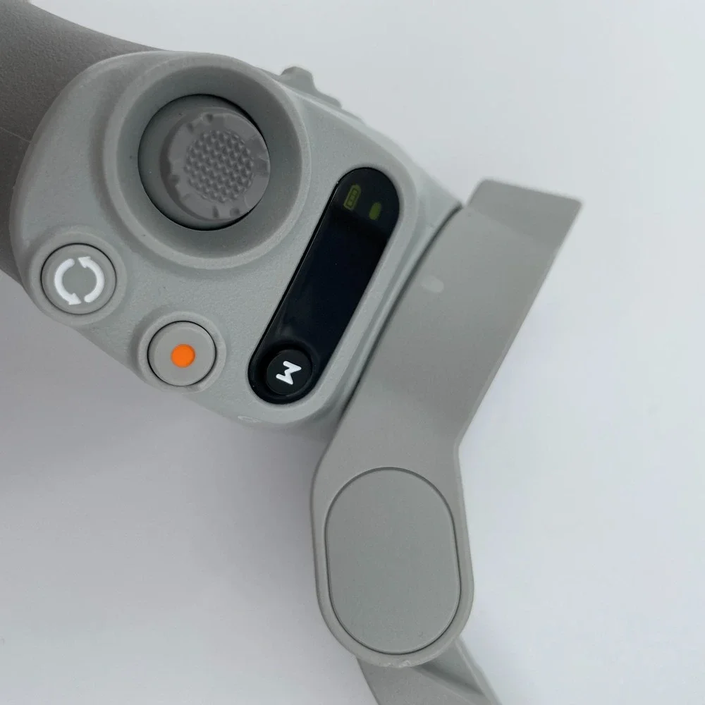 DJI Osmo Mobile SE Gimbal Stabilizer 3-Axis, Portable, Foldable, Android iPhone*
